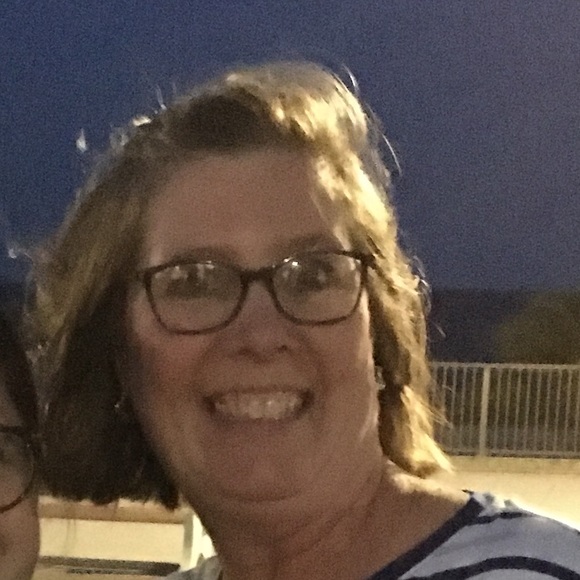 Meet your Posher, Bridget - Picture 1 of 1